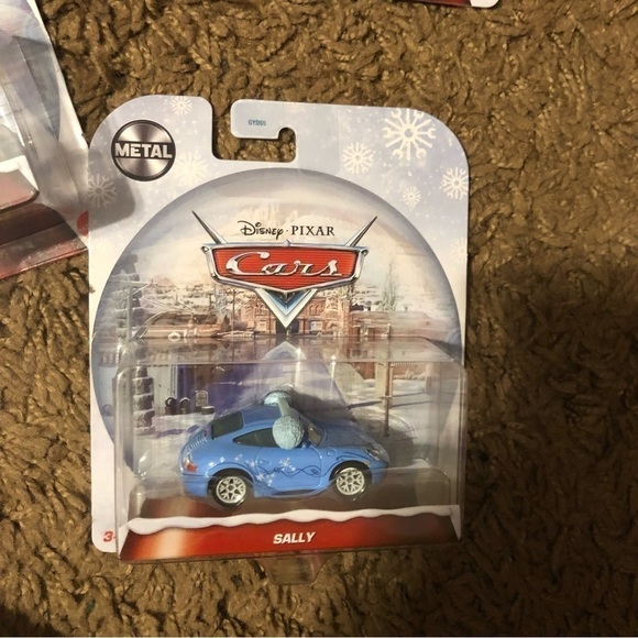 Disney Christmas Car Set NEW 2023 Lightning McQueen Sally Doc Hudson Kids Toy - Picture 3 of 4